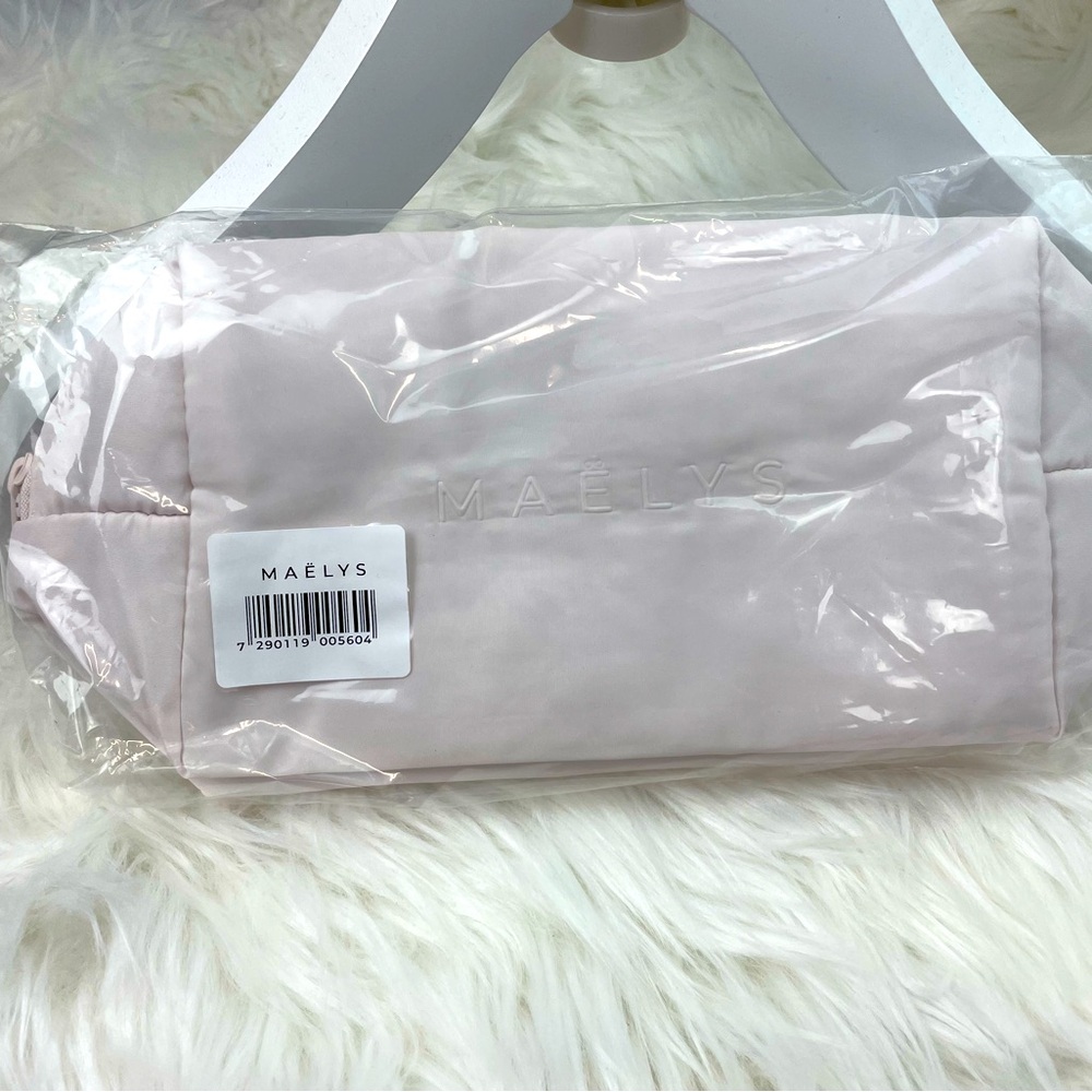 *3/$15* NWT Maelys Cosmetic Travel Bag Case